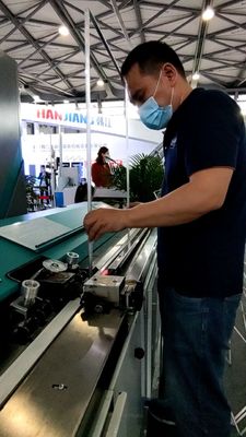 Aluminiumdistanzscheiben-klebende Butylauftragmaschine für die Isolierdoppelte Glas-Glasverarbeitung