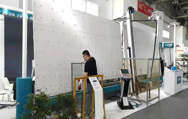 Automatisches vertikales Doppelt-Glas isolierte versiegelnde Roboter-Glasmaschine für die Dichtungsmittel-ausgebreitete Verarbeitung