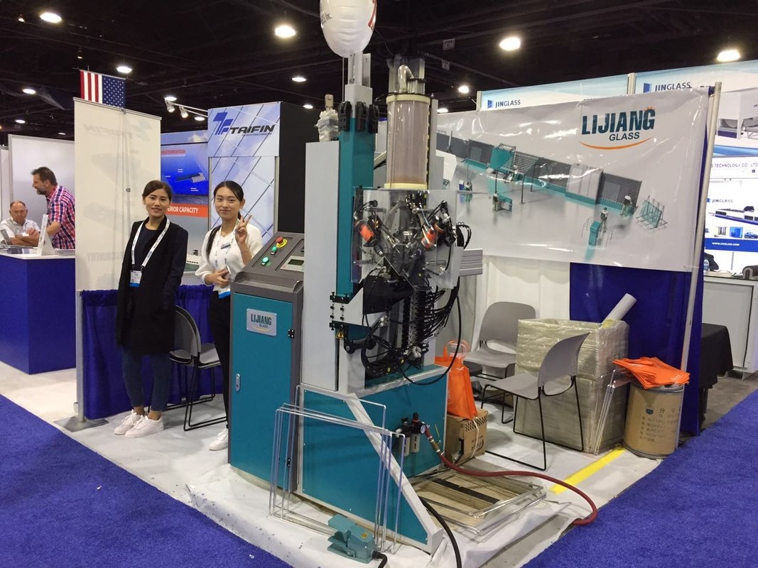 Trocknende Füllmaschine kann Aktionen von Bohrlöchern in den Distanzscheibenrahmen automatisch automatisch erzielen